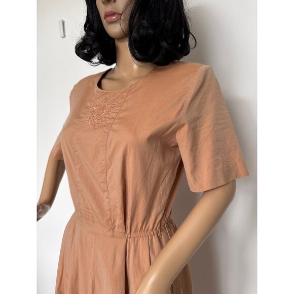 70's Burberrys Tan day dress Embroidered Crest, boulton zip & size tab small - Picture 6 of 17